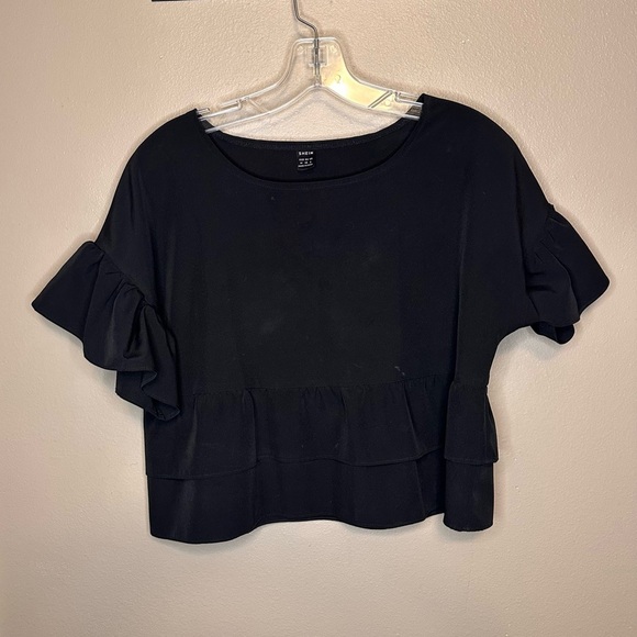SHEIN Women’s Cropped Black Ruffle Sleeve Top Size Medium - Picture 1 of 5
